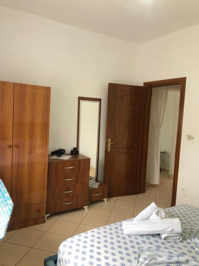 Teo Apartment Sarandë Quarto foto